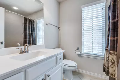 813 Warwick Boulevard, Lewisville, TX 75056 - Photo 12