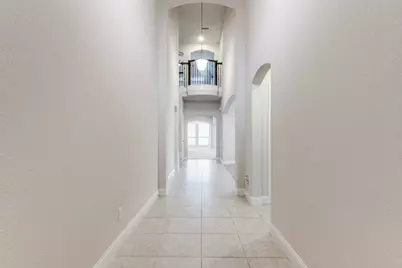 813 Warwick Boulevard, Lewisville, TX 75056 - Photo 4