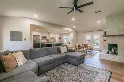 2109 Friar Tuck Drive, Arlington, TX 76013 - Photo 4