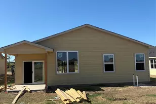 129 Walker Ln, Mabank, TX 75147 - Photo 2