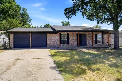 129 Mountain View Drive, Azle, TX 76020 - Photo 1