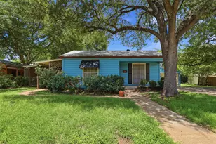 902 W Bridge St, Granbury, TX 76048 - Photo 4