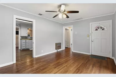 902 W Bridge Street, Granbury, TX 76048 - Photo 24