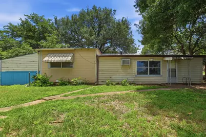 902 W Bridge Street, Granbury, TX 76048 - Photo 26