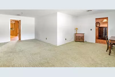 717 E First Street, Hughes Springs, TX 75656 - Photo 16