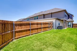 815 Homeplace Cir, Mansfield, TX 76063 - Photo 16