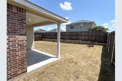 8400 Hawkview Drive, Fort Worth, TX 76179 - Photo 32