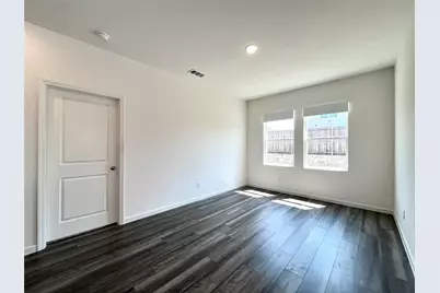 8400 Hawkview Drive, Fort Worth, TX 76179 - Photo 14