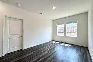 8400 Hawkview Dr, Fort Worth, TX 76179 - Photo 14