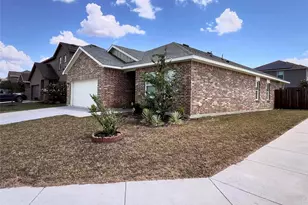8400 Hawkview Dr, Fort Worth, TX 76179 - Photo 1