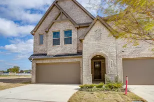 1542 Homeplace Cir, Mansfield, TX 76063 - Photo 2