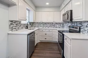 208 N Coleman St, Mabank, TX 75147 - Photo 10