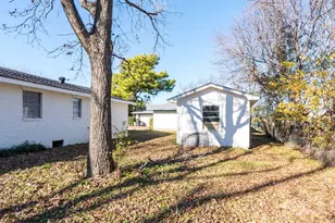 208 N Coleman St, Mabank, TX 75147 - Photo 22