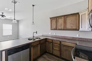 101 W Capps St, Rio Vista, TX 76093 - Photo 6