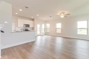1533 Homeplace Cir, Mansfield, TX 76063 - Photo 4