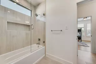 6411 Royal Ln, Dallas, TX 75230 - Photo 28