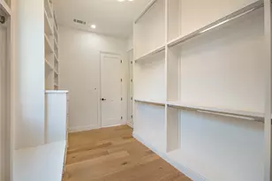 10911 Beauty Ln, Dallas, TX 75229 - Photo 32