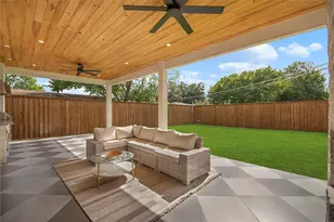 10911 Beauty Ln, Dallas, TX 75229 - Photo 38