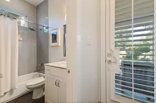 6946 Sperry St, Dallas, TX 75214 - Photo 22