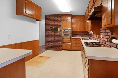 773 Betty Lane, Hurst, TX 76053 - Photo 10