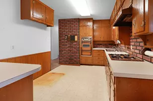 773 Betty Ln, Hurst, TX 76053 - Photo 10