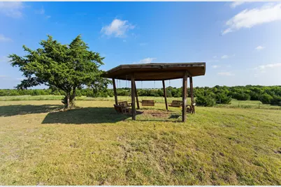 5634 County Road 1094, Celeste, TX 75423 - Photo 24