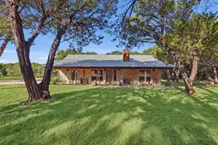 1136 Co Rd 306B, Rainbow, TX 76077 - Photo 2
