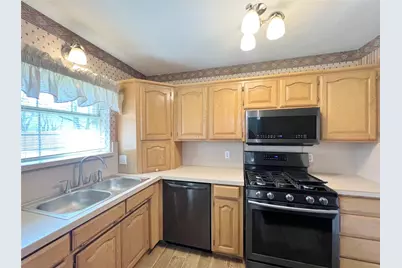 408 W Morton Street, Boyd, TX 76023 - Photo 6
