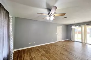 408 W Morton St, Boyd, TX 76023 - Photo 2