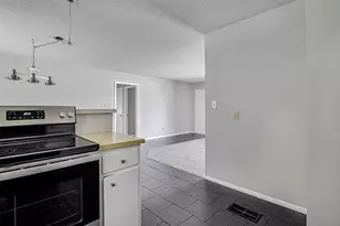 107 Pine St, Keene, TX 76059 - Photo 10