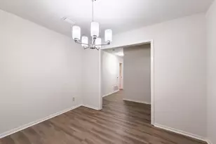 1136 Kris St, Irving, TX 75060 - Photo 10