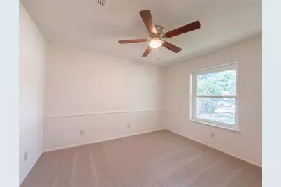1136 Kris Street, Irving, TX 75060 - Photo 4