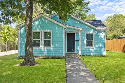 1121 Hudgins Avenue, Fort Worth, TX 76111 - Photo 1