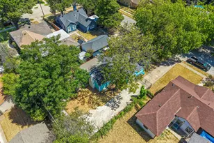 1121 Hudgins Ave, Fort Worth, TX 76111 - Photo 24