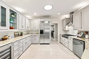 5702 Club Oaks Dr, Dallas, TX 75248 - Photo 8