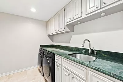 5702 Club Oaks Drive, Dallas, TX 75248 - Photo 10