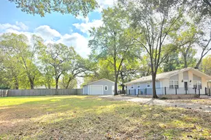 131 Ocean Dr, Gun Barrel City, TX 75156 - Photo 2