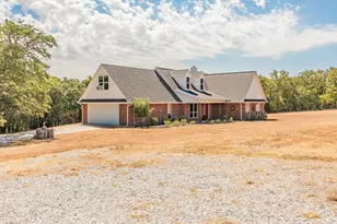 144 Love Trail Ct, Paradise, TX 76073 - Photo 2