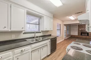 1517 Raintree Ln, Cleburne, TX 76033 - Photo 14
