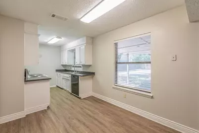 1517 Raintree Lane, Cleburne, TX 76033 - Photo 10