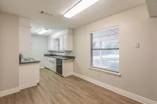 1517 Raintree Ln, Cleburne, TX 76033 - Photo 10