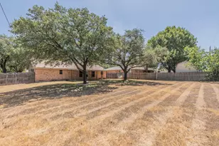1517 Raintree Ln, Cleburne, TX 76033 - Photo 30