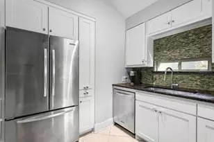 4319 Cabell Dr, Dallas, TX 75204 - Photo 12
