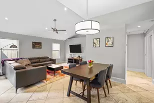 4319 Cabell Dr, Dallas, TX 75204 - Photo 4