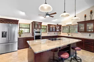 129 Jewel Ln, Spicewood, TX 78669 - Photo 14