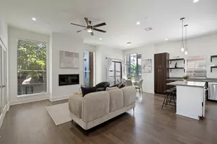 429 W 9th St, Dallas, TX 75208 - Photo 8
