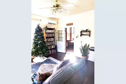 615 W Oak Street #C, Denton, TX 76201 - Photo 2