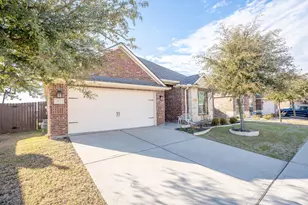 413 Lipizzan Ln, Celina, TX 75009 - Photo 2