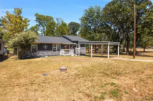 120 Memorial Dr, Gun Barrel City, TX 75156 - Photo 2