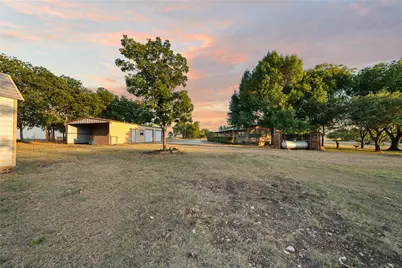 2641 Pleasant Run, Crawford, TX 76689 - Photo 28